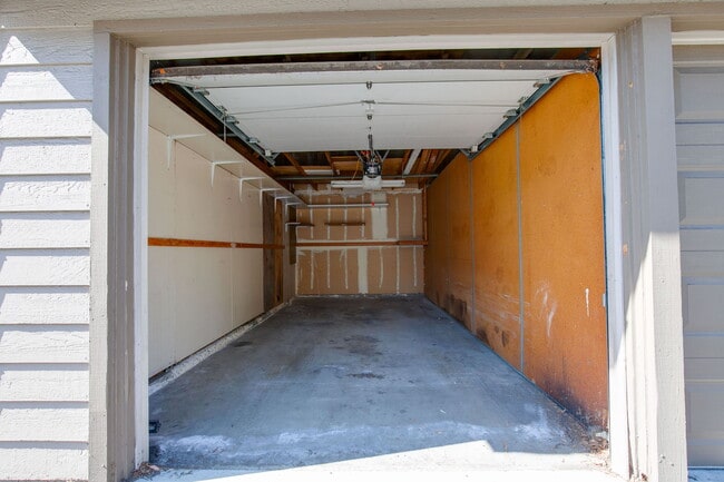 Building Photo - 1083 Shadowridge Dr