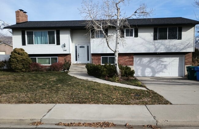 Primary Photo - 1342 N 500 W St