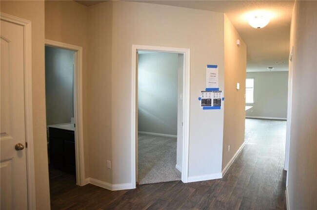 Building Photo - House for lease in Georgetown
