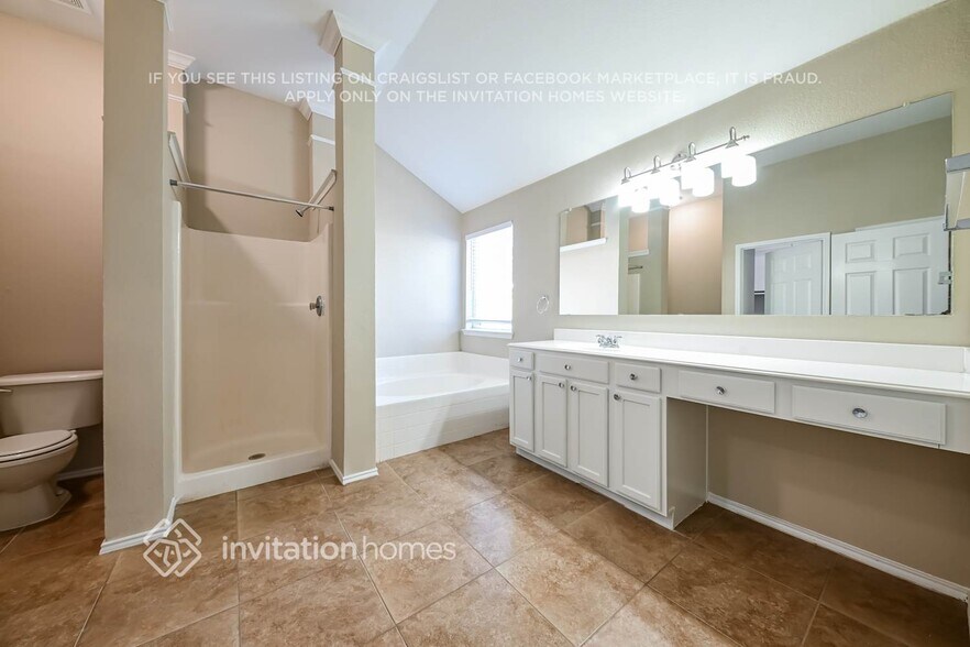 Building Photo - 112 Hackberry Trail