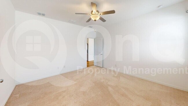 Building Photo - 936 Longleaf Ln