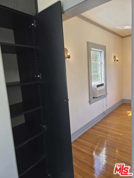 Building Photo - 1275 N Wilton Pl