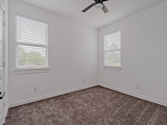 Building Photo - 6732 Goforth St