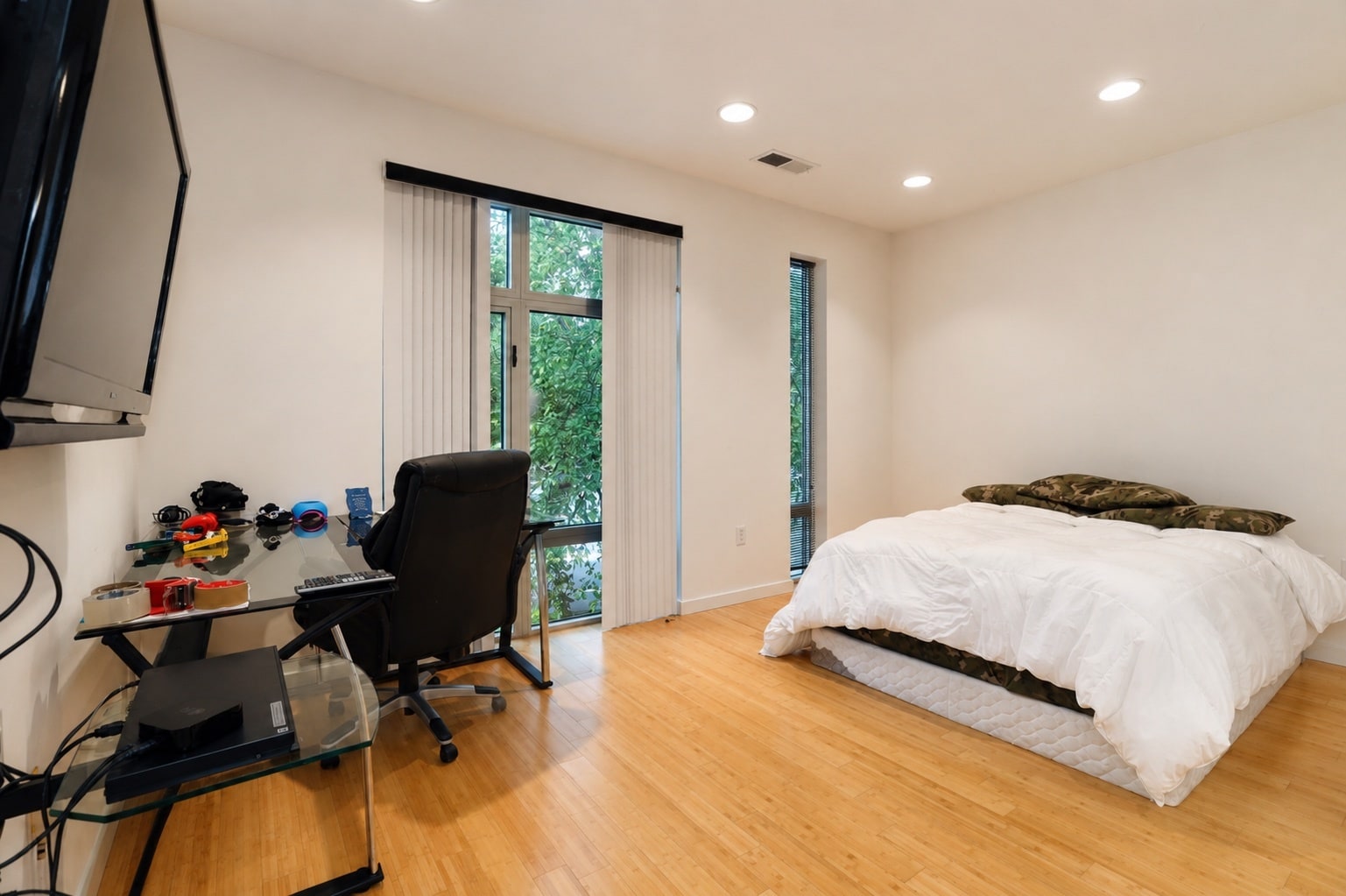 Building Photo - 350 Viburnum Way Ct