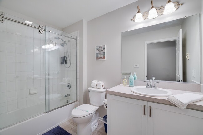 Building Photo - 49 Driftwood Dr