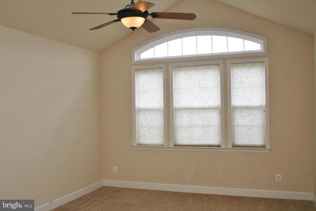 Building Photo - 13882 Greendale Dr