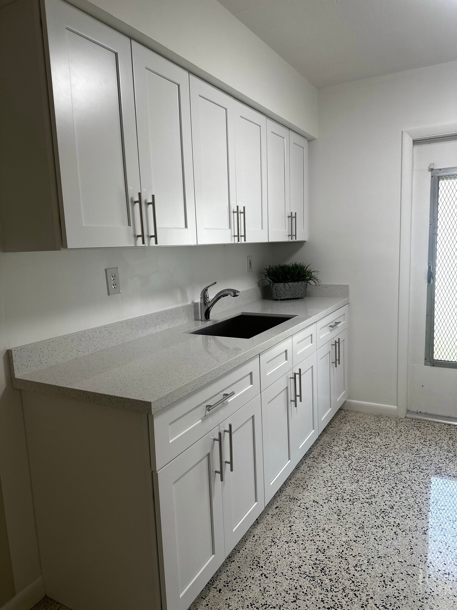 New Cabinets Quarts counter - 20510 SW 114th Ave