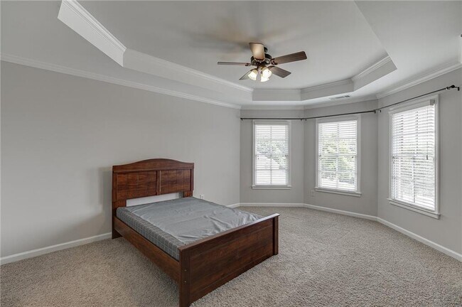 Building Photo - 4612 Grandview Pkwy