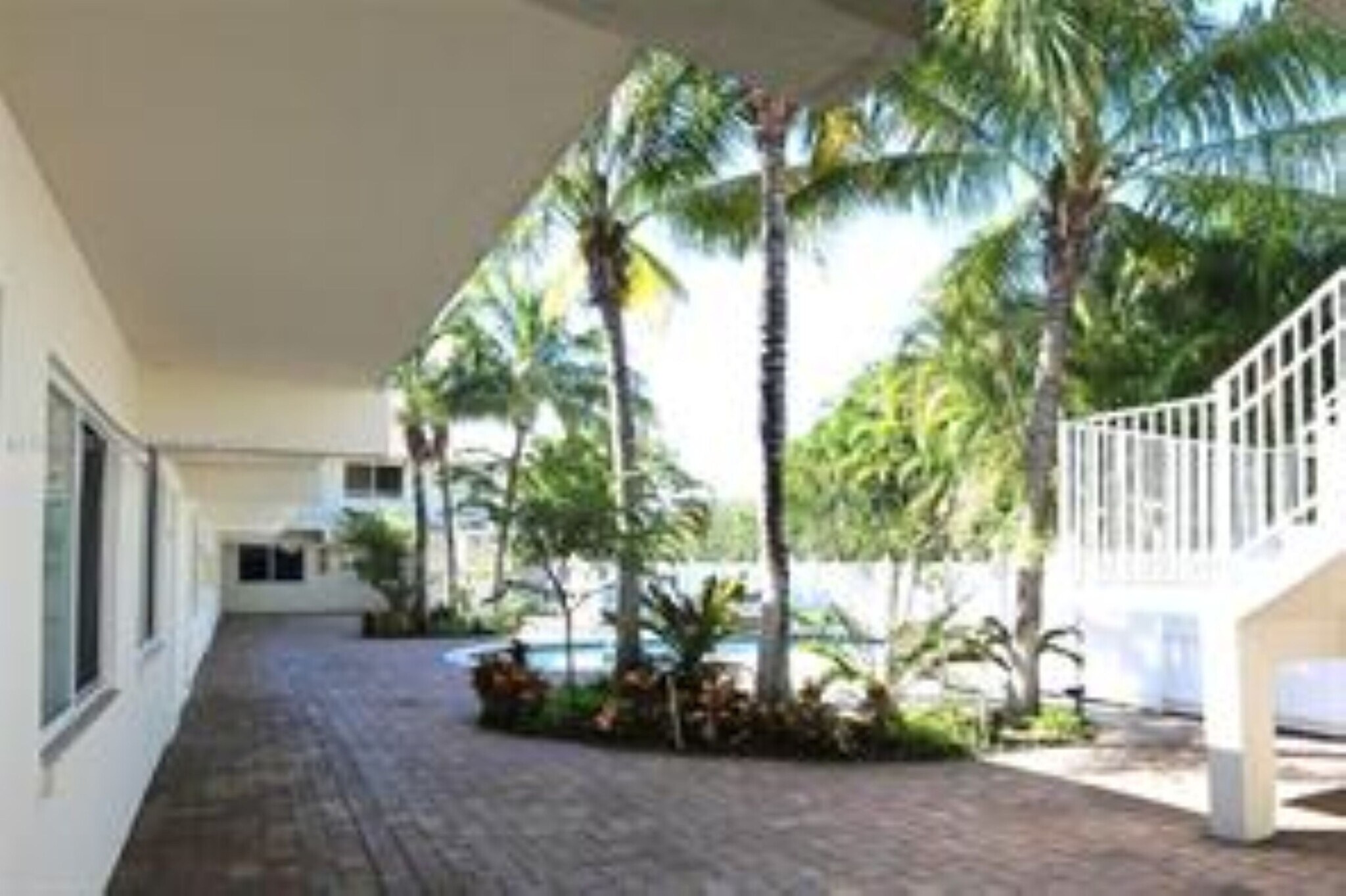 Building Photo - 1878 NE 46th St