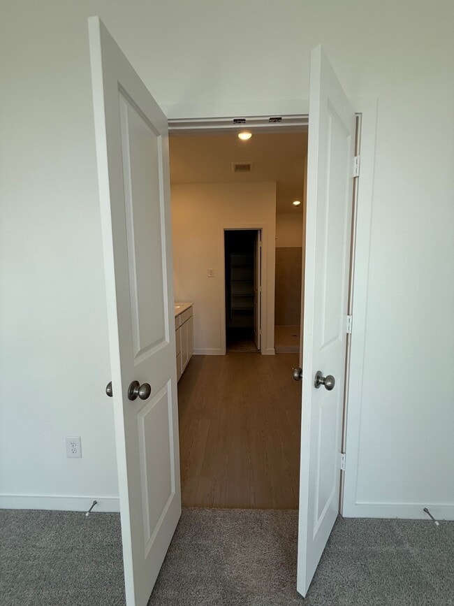 Building Photo - 28611 Bluebonnet Grotto Dr
