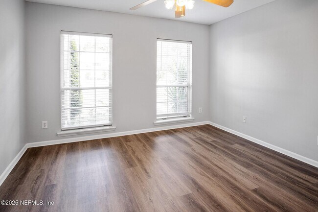 Building Photo - 8936 Deer Berry Ct