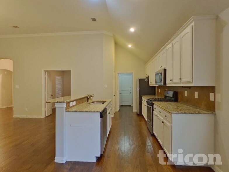 Building Photo - 7432 Durness Dr
