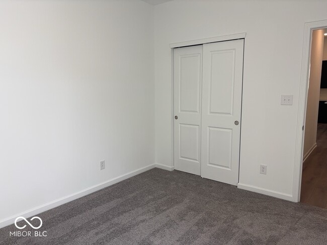 Building Photo - 817 Oyster Bay Dr