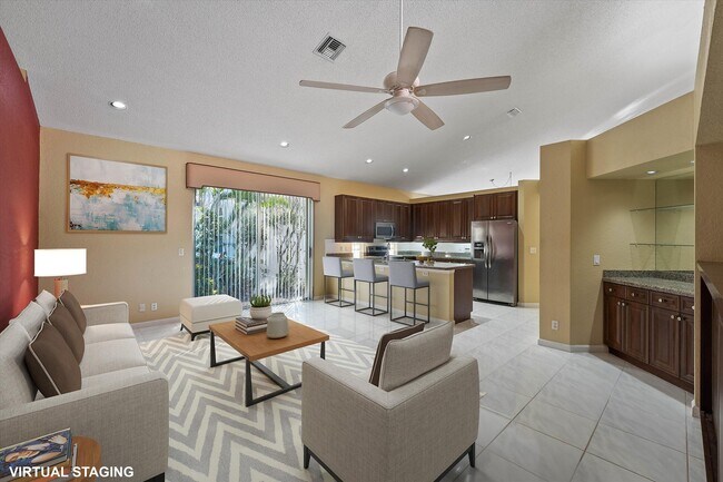 Building Photo - 10860 Fairmont Village Dr