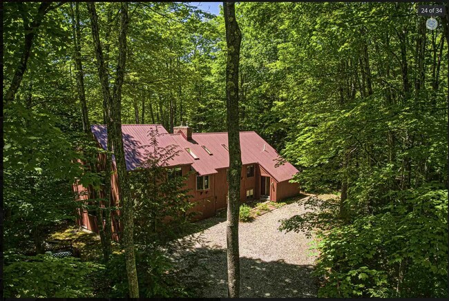 Building Photo - Enfield - 3 Bed, 2 Bath fully furnished home with a loft - $3000