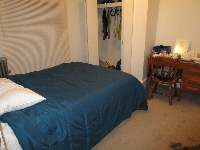 Building Photo - 512 Packard St