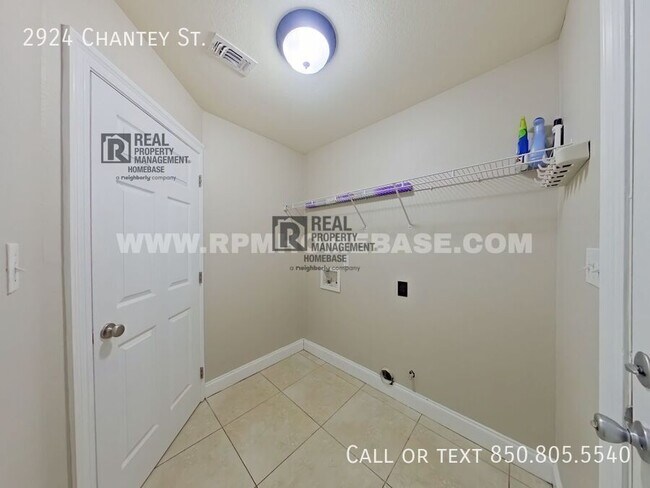 Building Photo - 2924 Chantey St