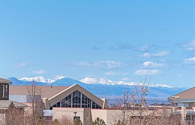 Building Photo - 9420 Loggia St