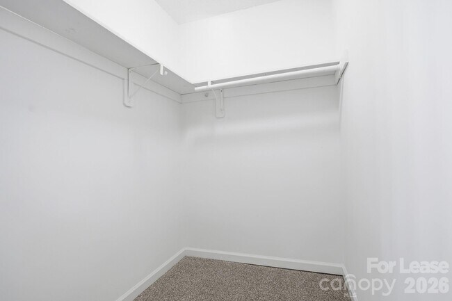 Building Photo - 232 Vista Grande Cir