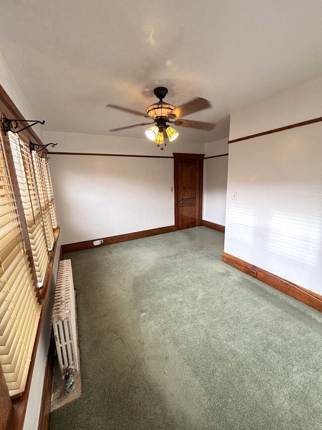 Building Photo - Get 4 Lagoon Passes with This 4 Bed 2.5 Bath Home for Rent in Brigham City!