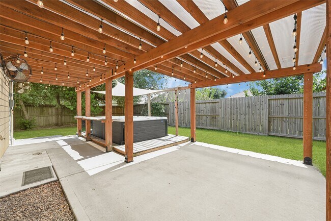 Building Photo - 29467 Iris Bloom Ct