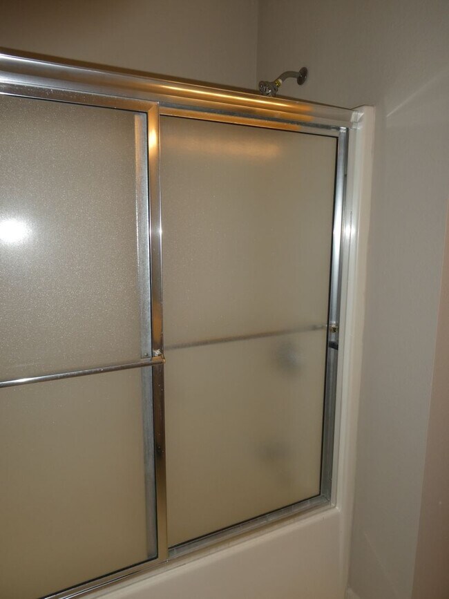 Building Photo - 1609 High Quest Cir