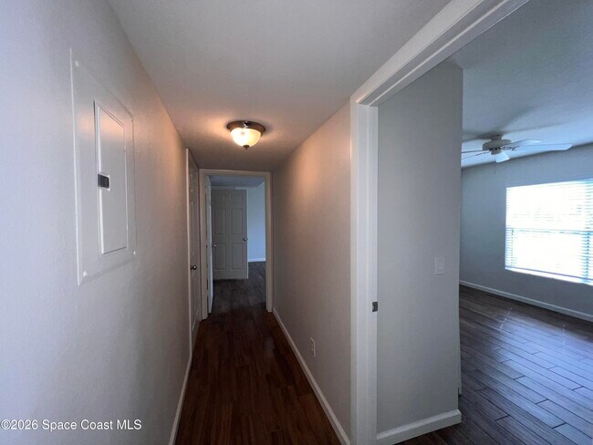 Building Photo - 1880 Long Iron Dr