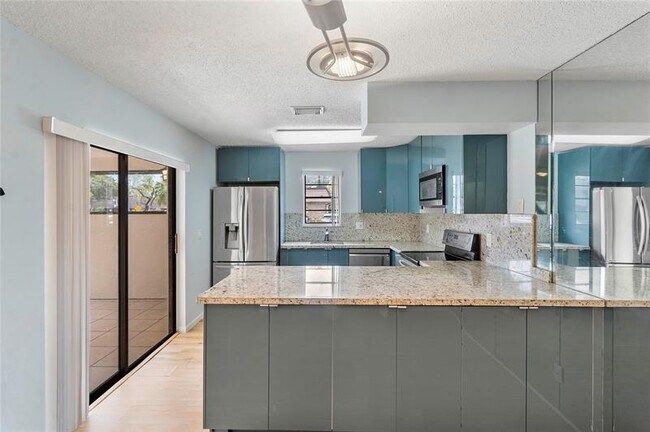 Building Photo - 2515 NW 99th Ave