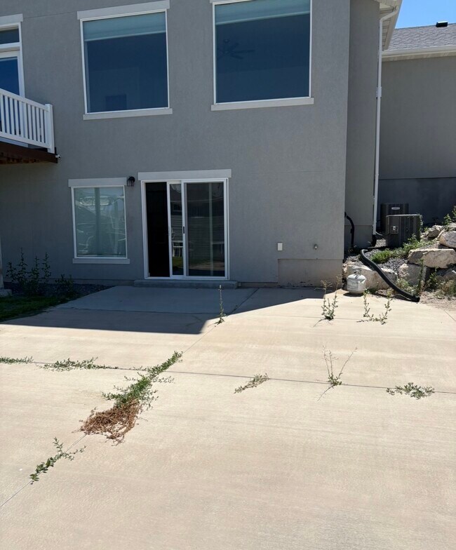 Building Photo - 2693 E Gambel Oaks Dr