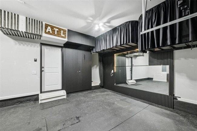 Building Photo - 2090 Emmet Pk Ln