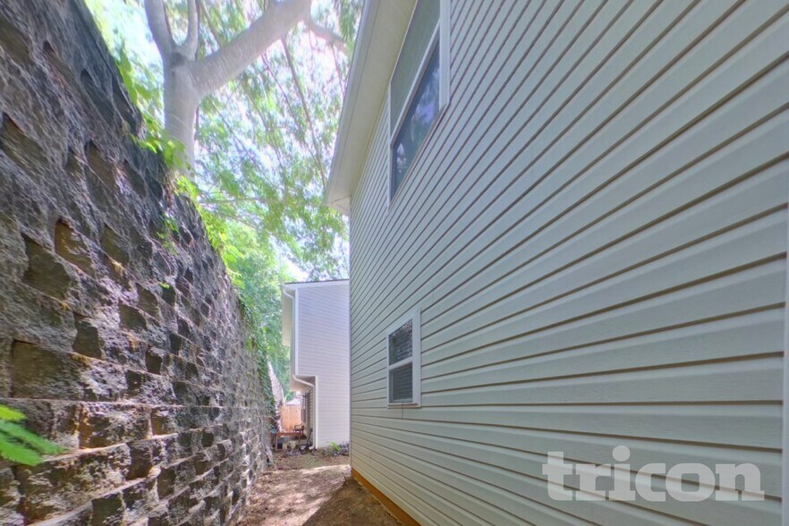Building Photo - 155 Tybo Dr