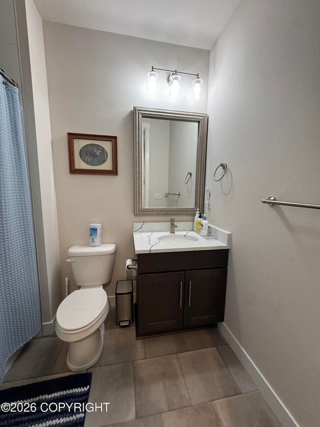 Building Photo - Fully furnished ranch style in downtown Anchorage