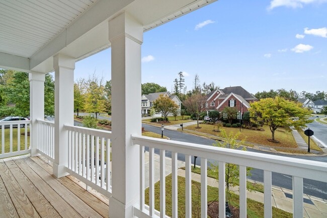 Building Photo - This Almost New Construction home, with 5 bedrooms & 4 baths