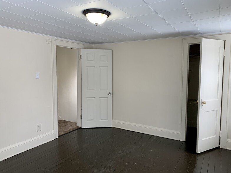 Building Photo - 1221 Girard St