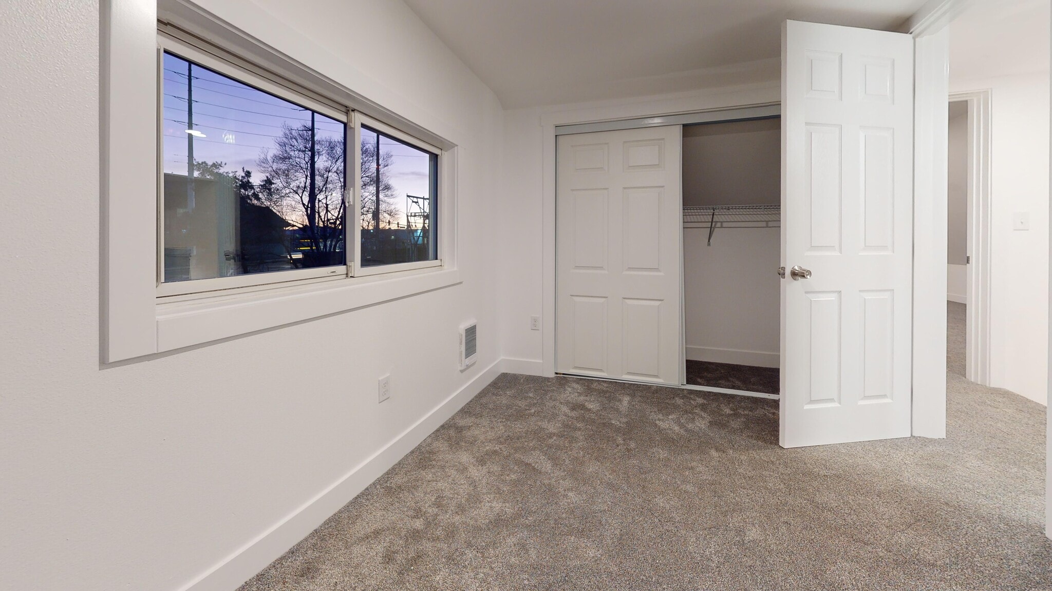 Building Photo - 16702 SE 1st St