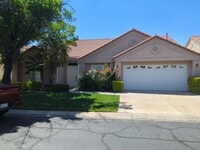 Building Photo - Charming 2-Bedroom + Office Home with Spacious Layout & Serene Backyard. Access to Community Pool...