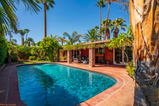 Building Photo - 14 Gary Cir