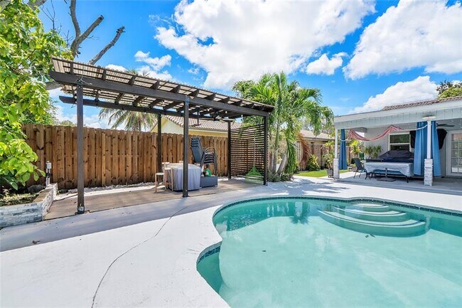 Primary Photo - 2495 NW 123rd Ave
