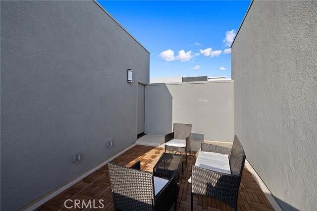 Building Photo - 1410 S Urbana St