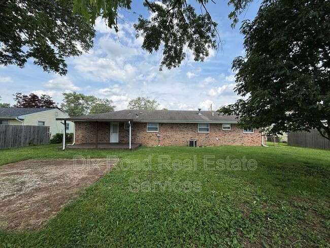 Building Photo - 601 Brelsford Ave
