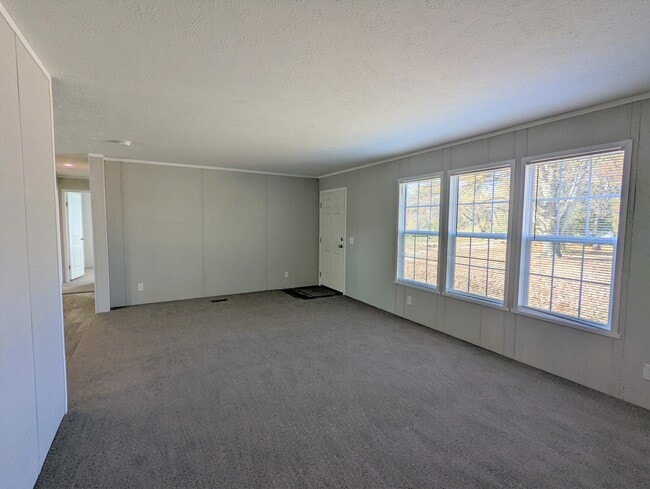 Building Photo - 727 Virginia