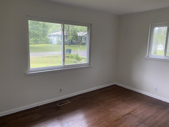 Building Photo - 6622 Gary Ln
