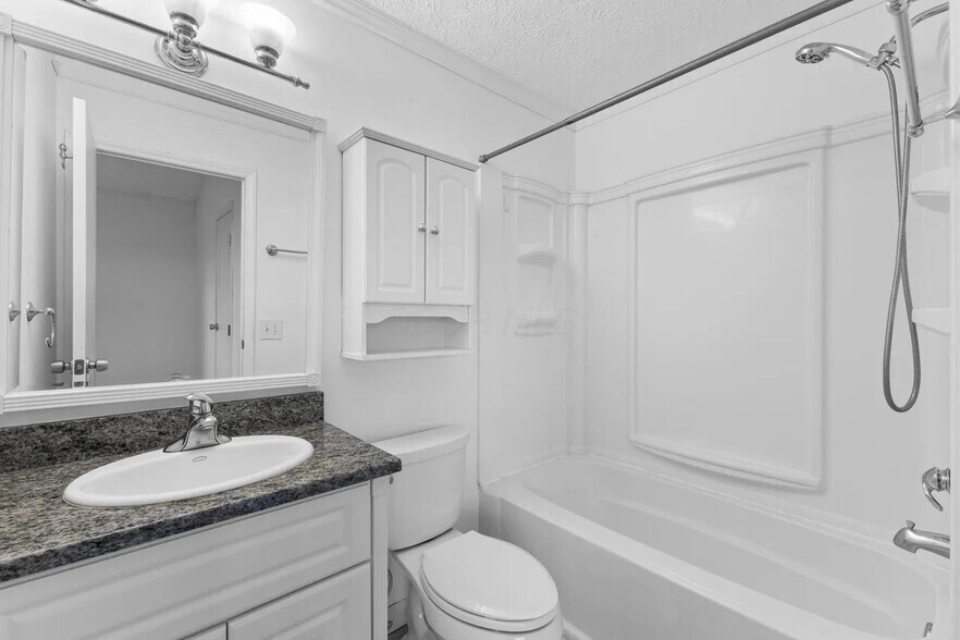 Building Photo - 4840 Briston Dr