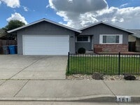 Building Photo - Meticulously Maintained Vacaville Home Coming Soon!