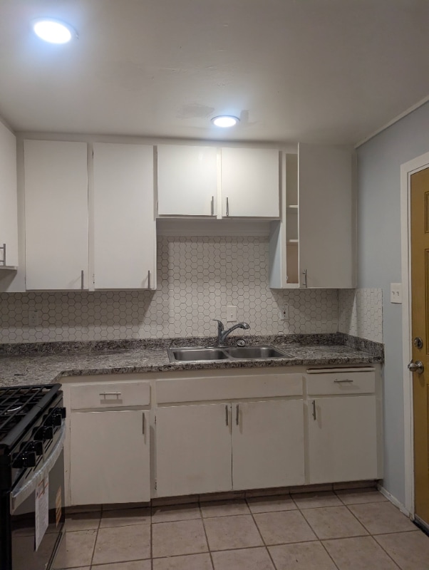 Building Photo - 709 Adeline Pl