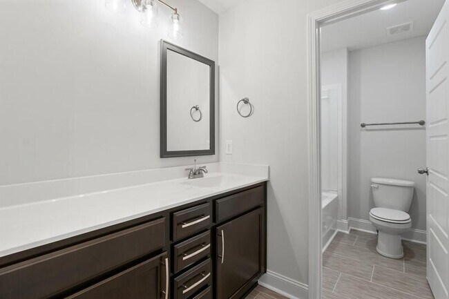 Building Photo - 1445 Dan Brown Dr