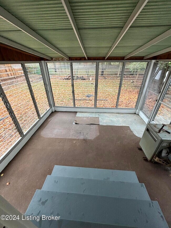 Building Photo - 4187 Westport Rd