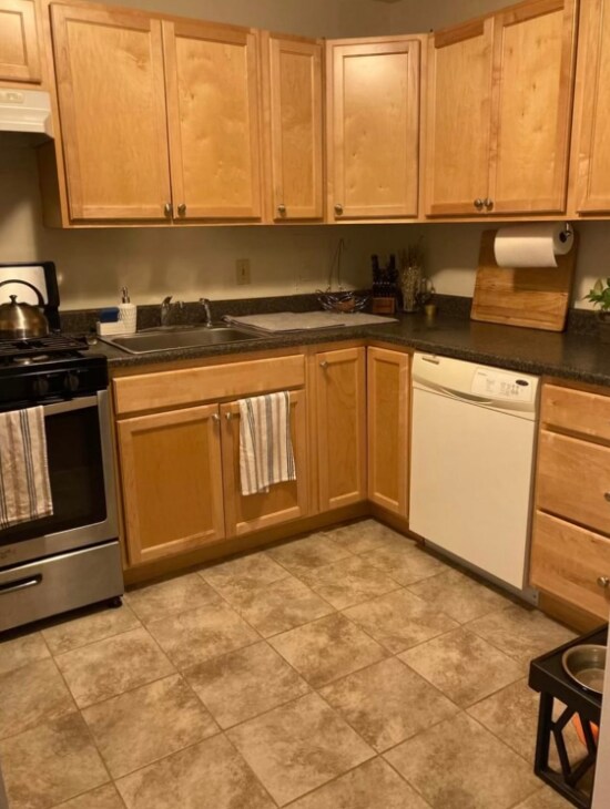 Building Photo - 18 Juniper St