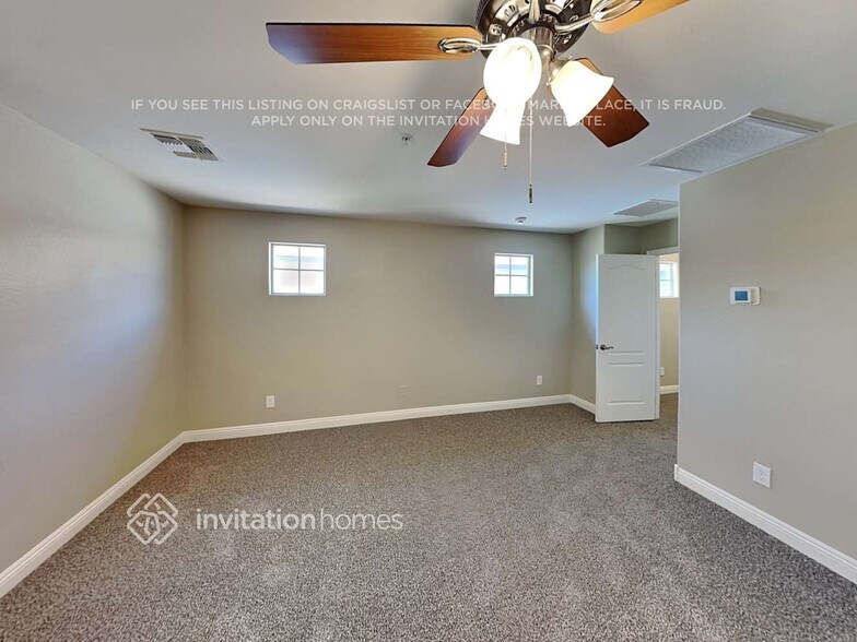 Building Photo - 3041 N Clanton St