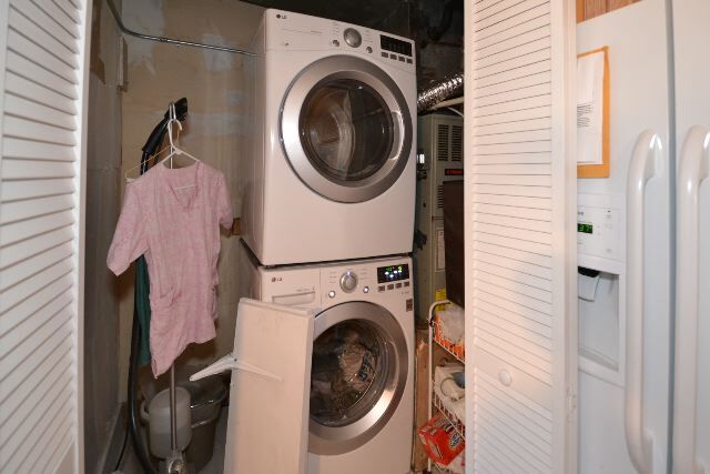 Building Photo - 3731 N Janssen Ave